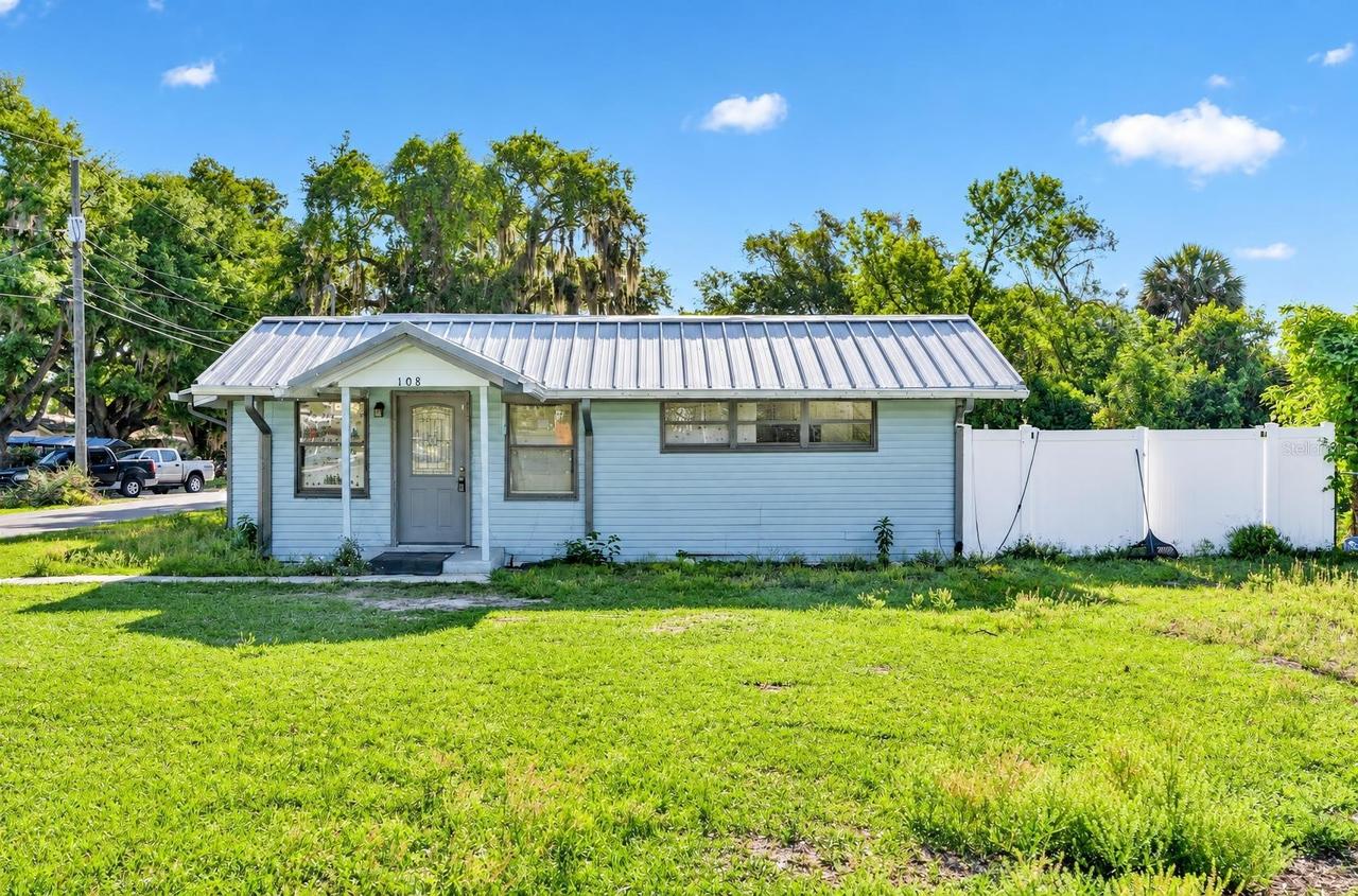 108 Earl Ave., Auburndale, FL 33823