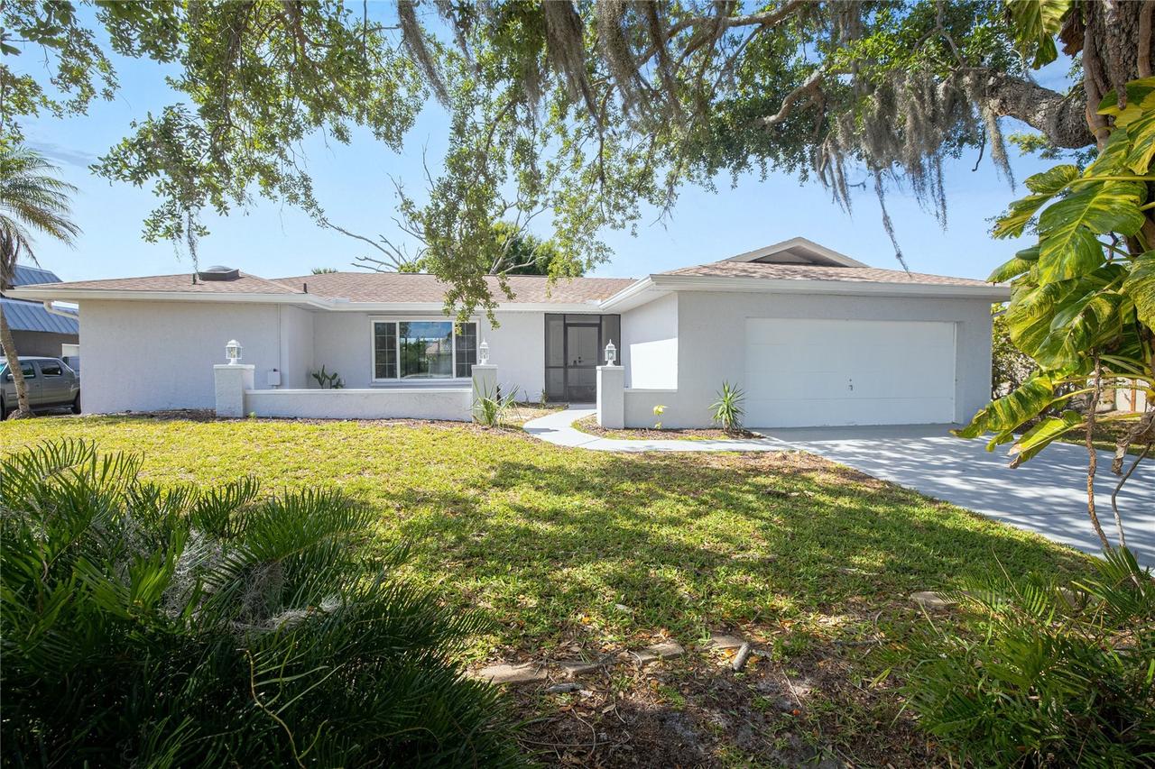 22457 Oceanside Ave., Port Charlotte, FL 33952