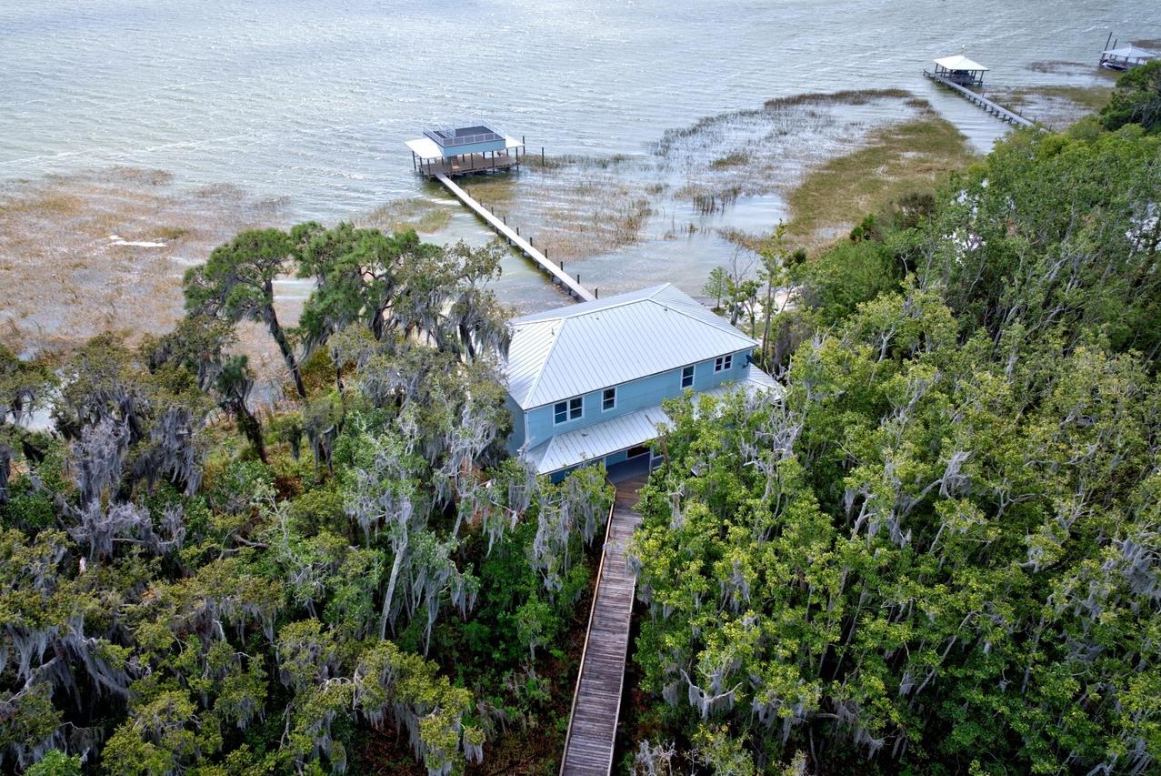 424 Lake Mirror Dr., Lake Placid, FL 33852