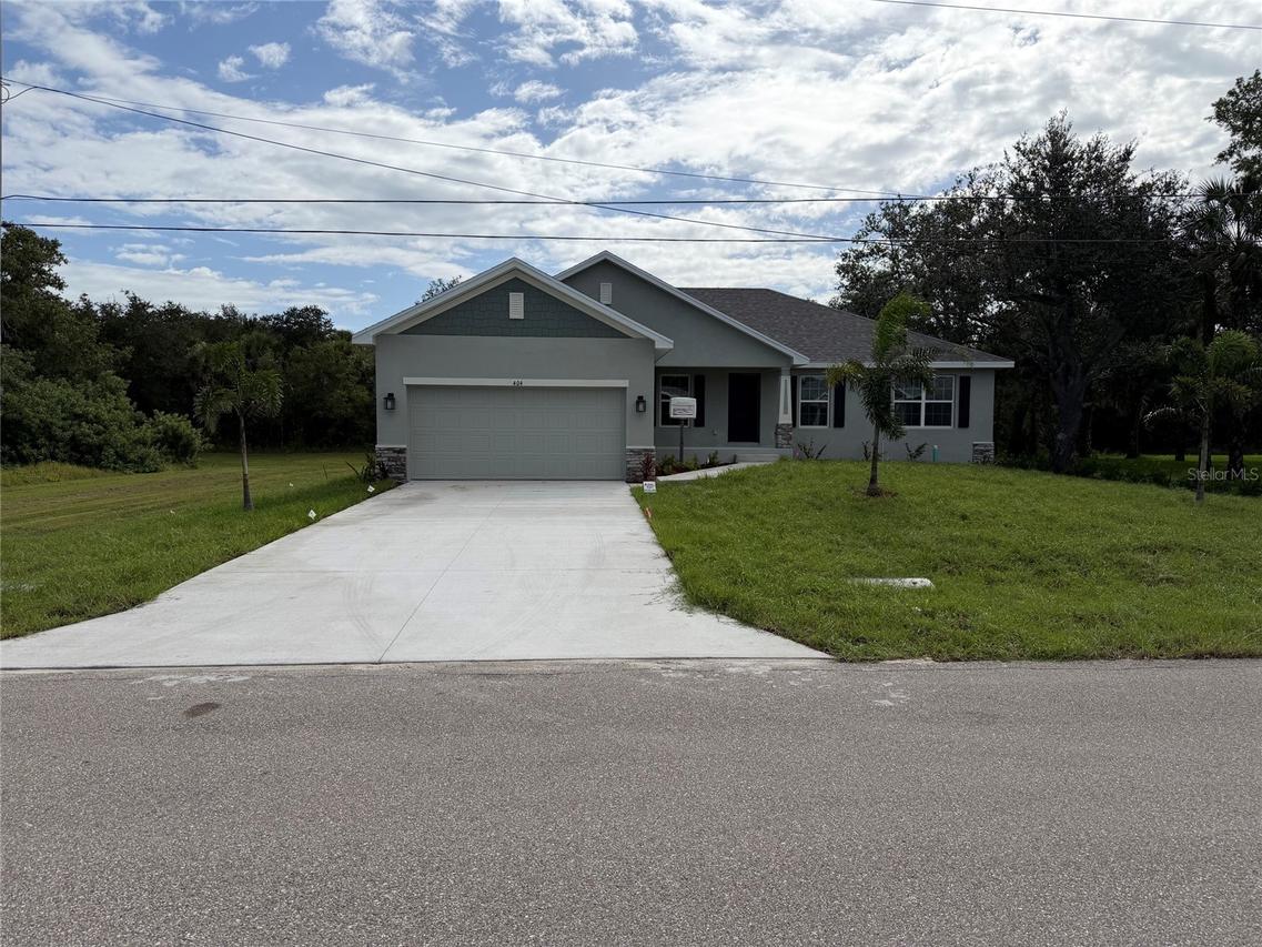 404 Paramaribo St., Punta Gorda, FL 33983