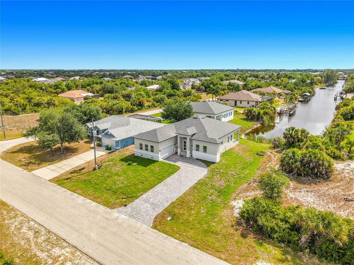 10262 Kingsville Dr., Port Charlotte, FL 33981