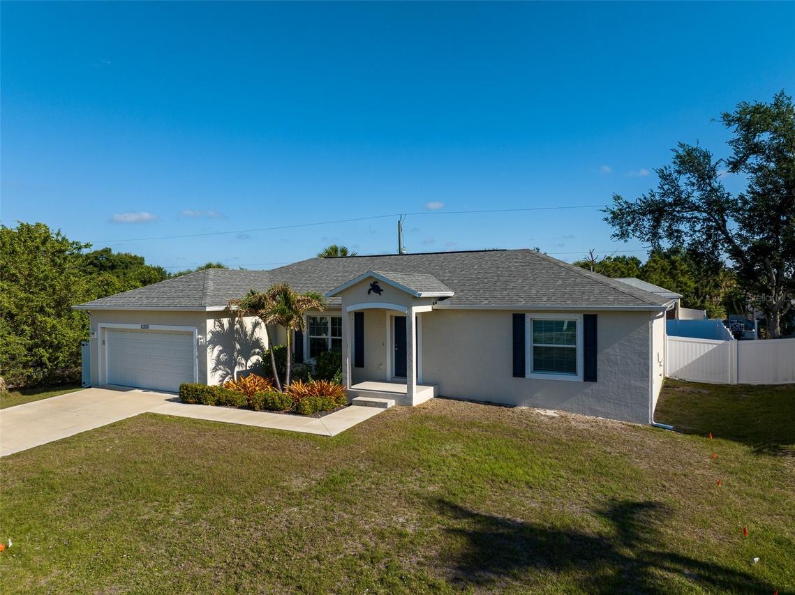 11200 Chalet Ave., Englewood, FL 34224