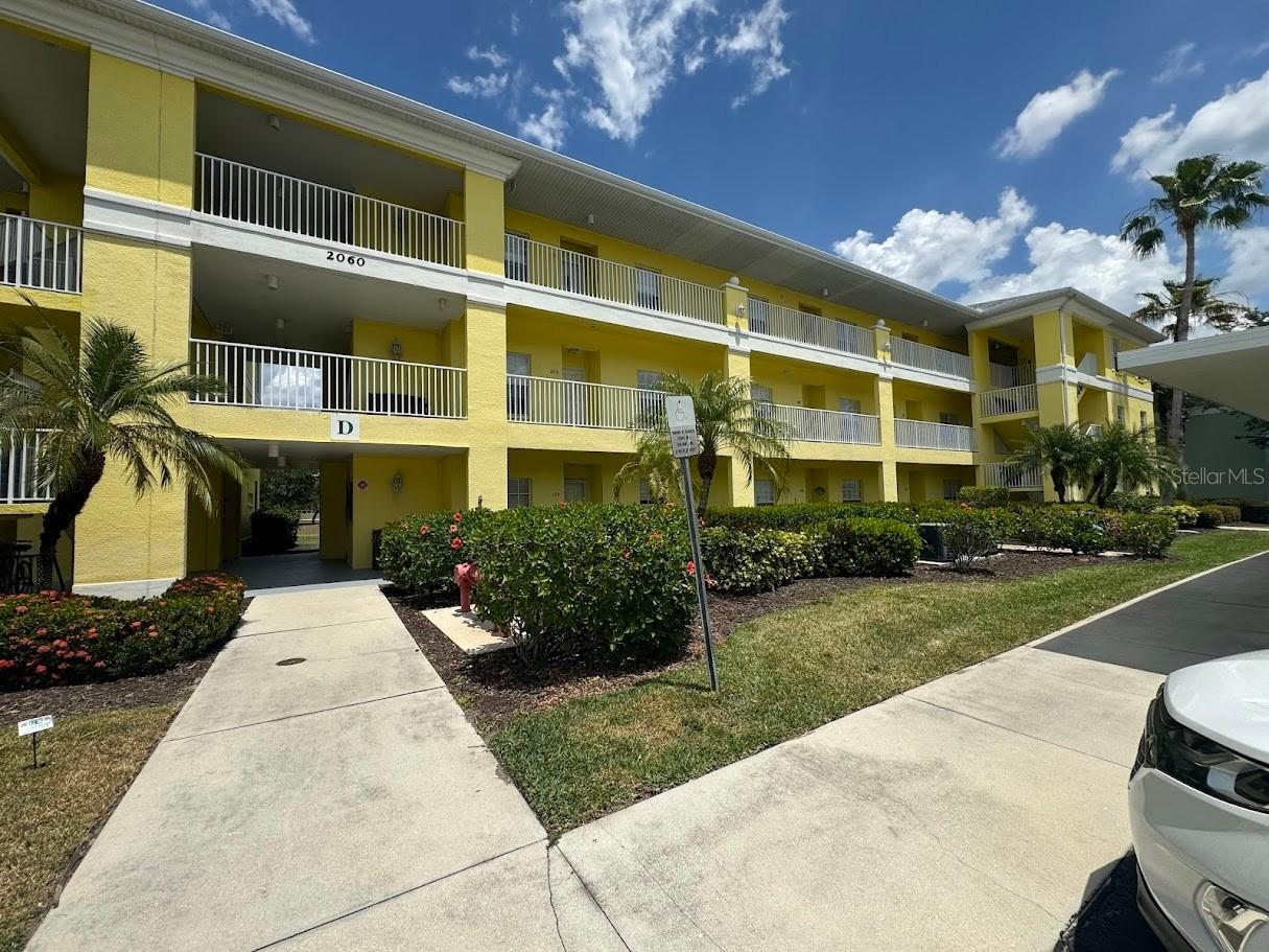 2060 Willow Hammock Cir. #105, Punta Gorda, FL 33983
