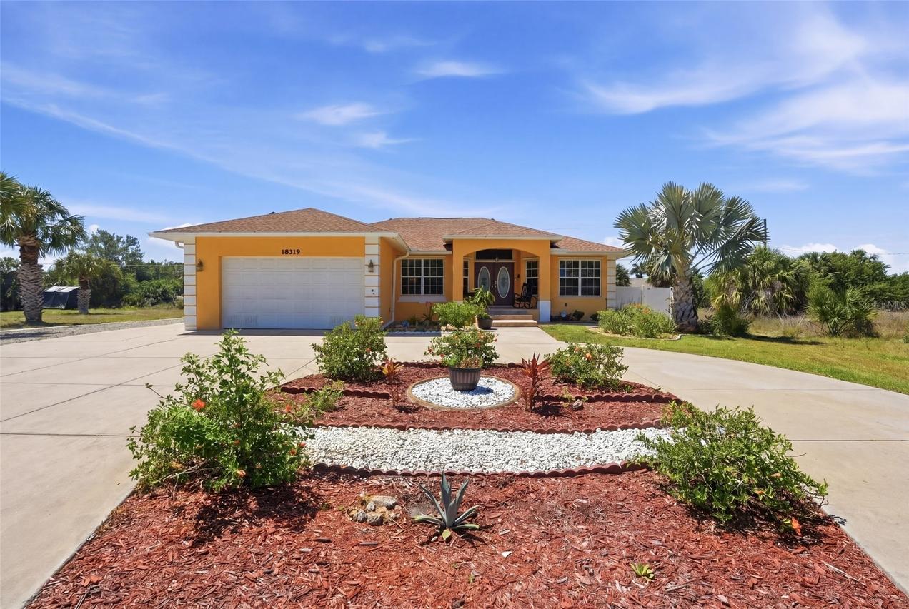 18319 Arapahoe Cir., Port Charlotte, FL 33948