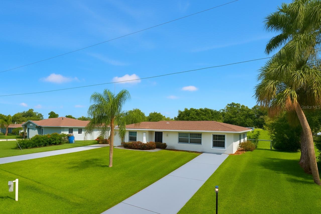 13880 Lazy Ln., Fort Myers, FL 33905