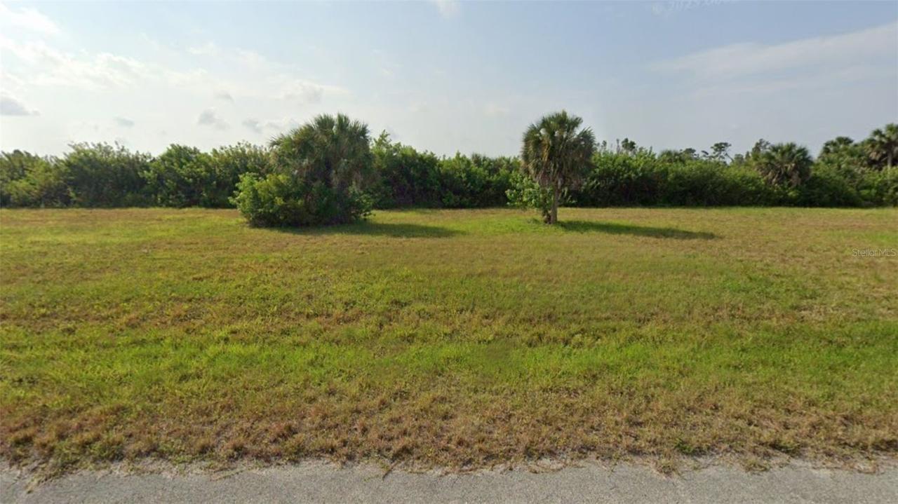 8 Mistletoe Ln., Placida, FL 33946