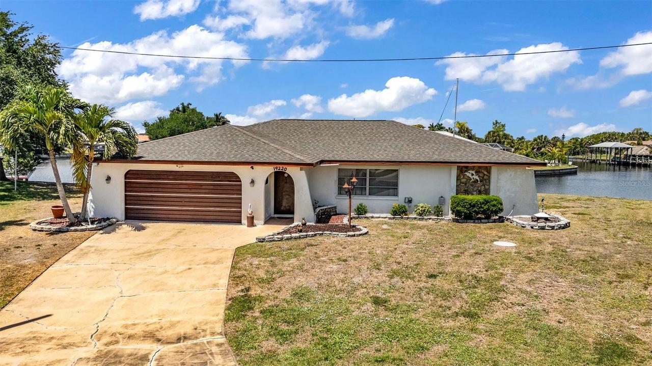 19220 Moore Haven Ct., Port Charlotte, FL 33948