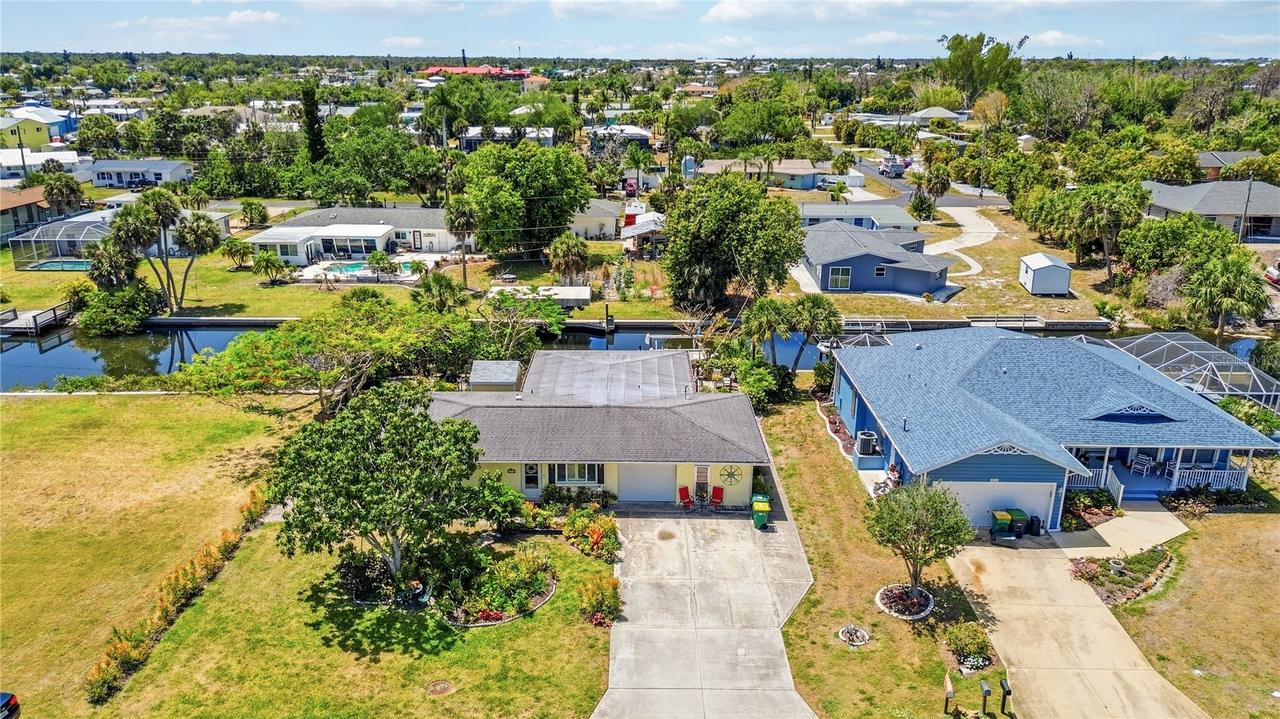 885 E 3rd St., Englewood, FL 34223