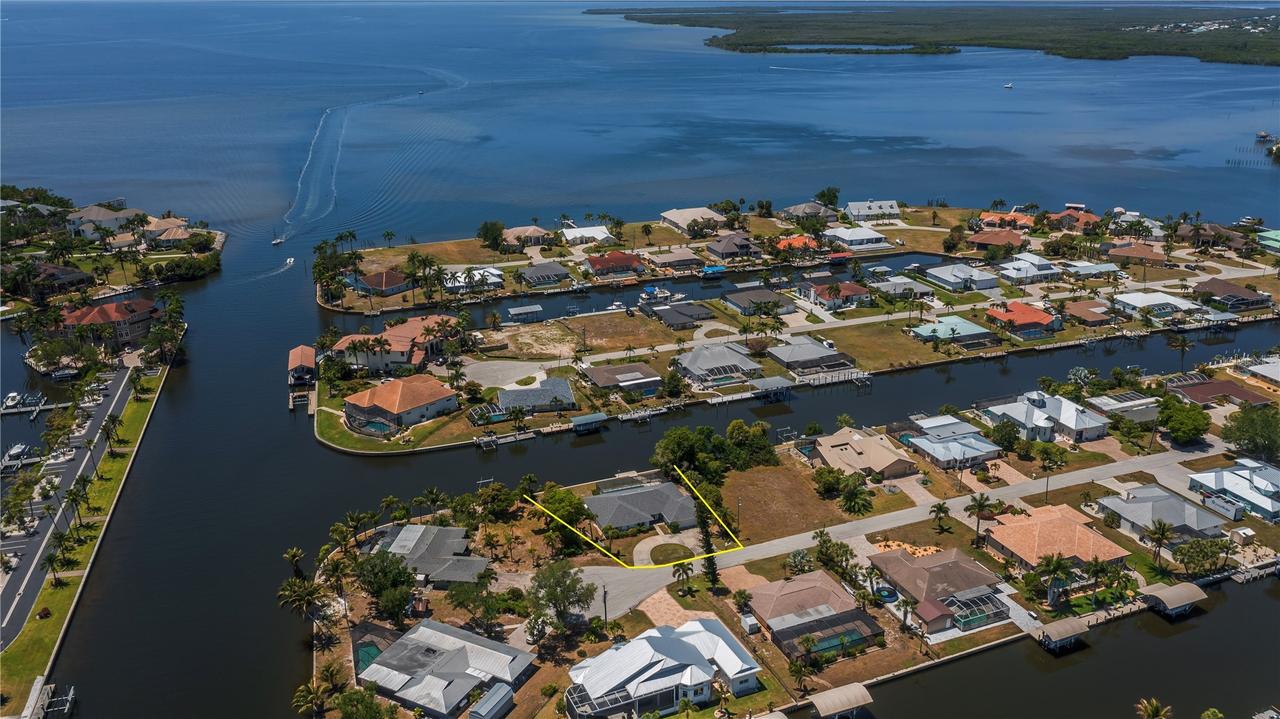 137 Sinclair St., Port Charlotte, FL 33952