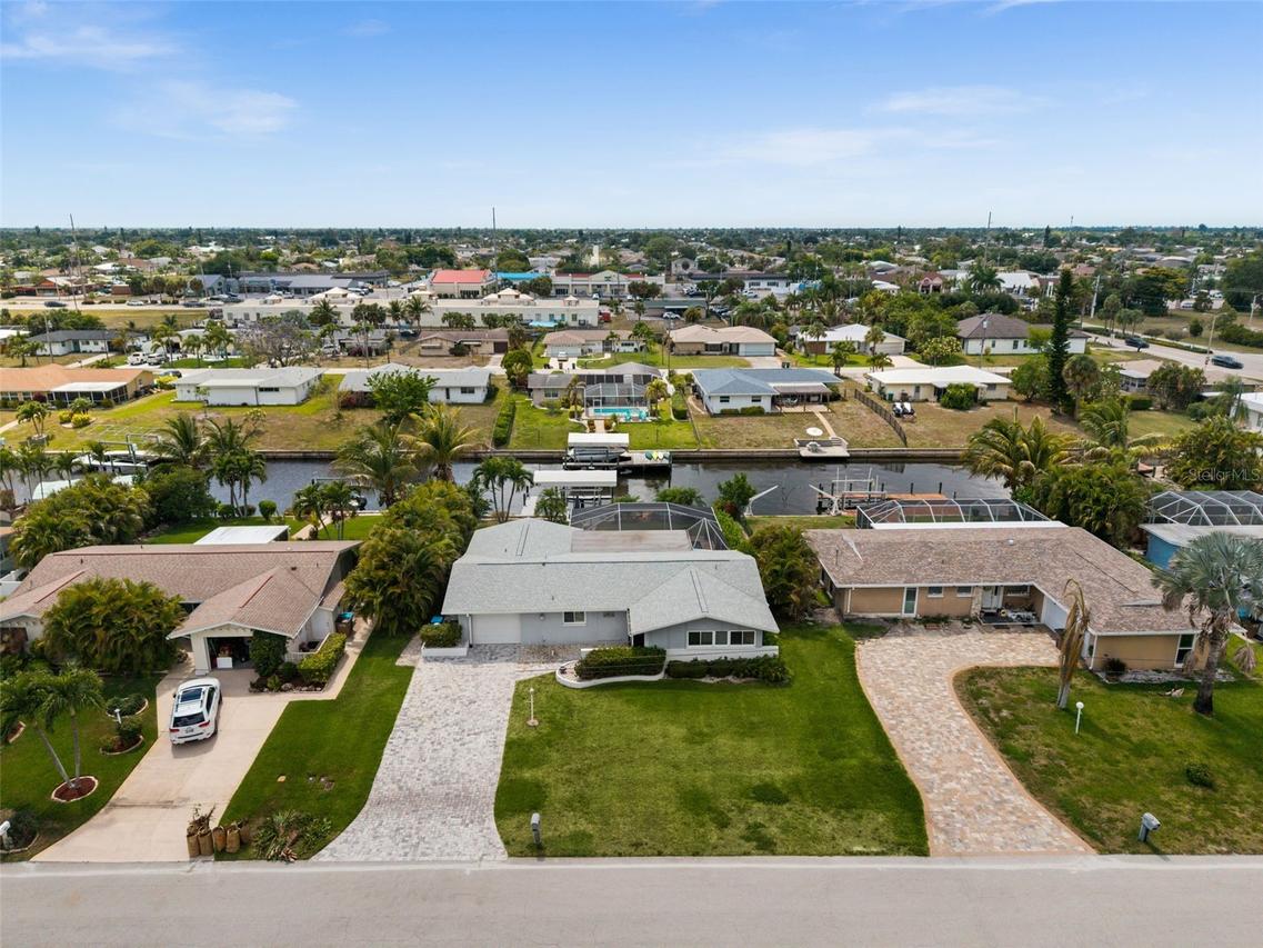 3014 SE 17th Ave., Cape Coral, FL 33904