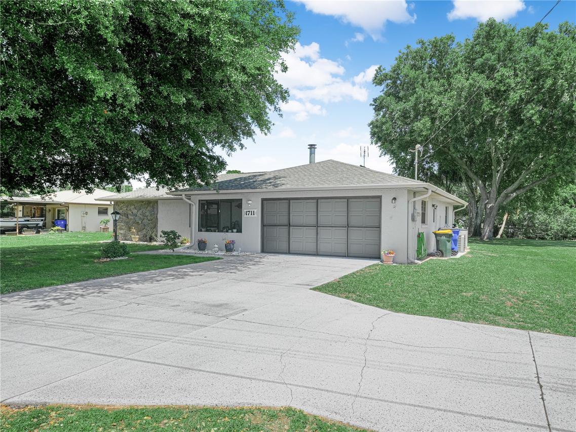 1711 Lake Clay Dr., Lake Placid, FL 33852
