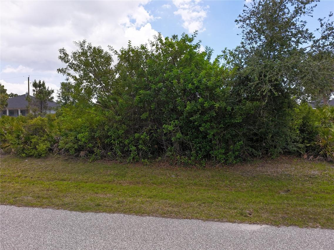 12133 Kimsey Ave., Port Charlotte, FL 33981