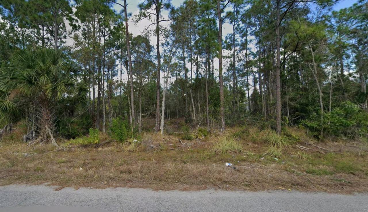 453 Conlee St., Lehigh Acres, FL 33974