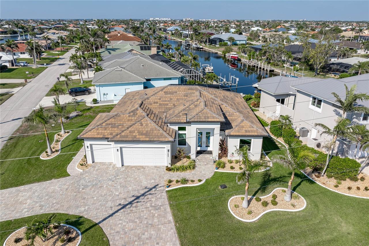 1880 Aqui Esta Dr., Punta Gorda, FL 33950