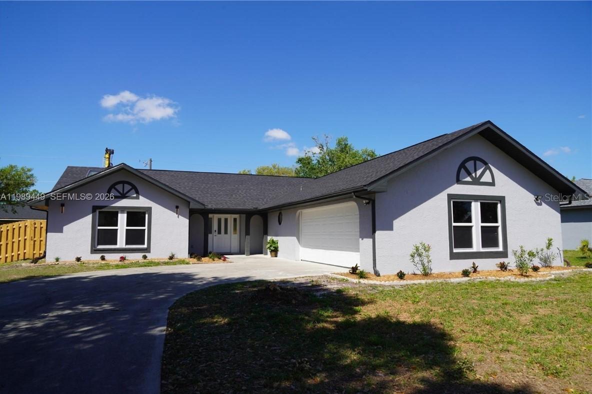 563 Presque Isle Dr., Port Charlotte, FL 33954