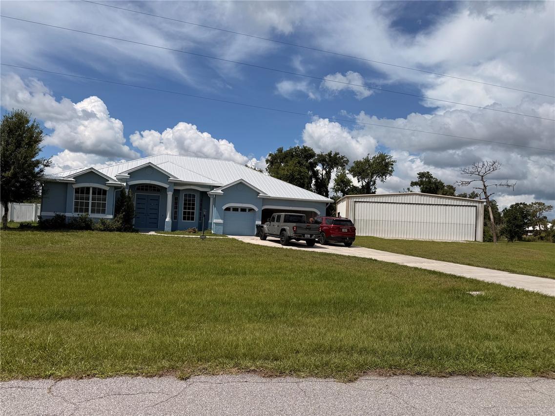 4334 Hidden River Rd., Sarasota, FL 34240
