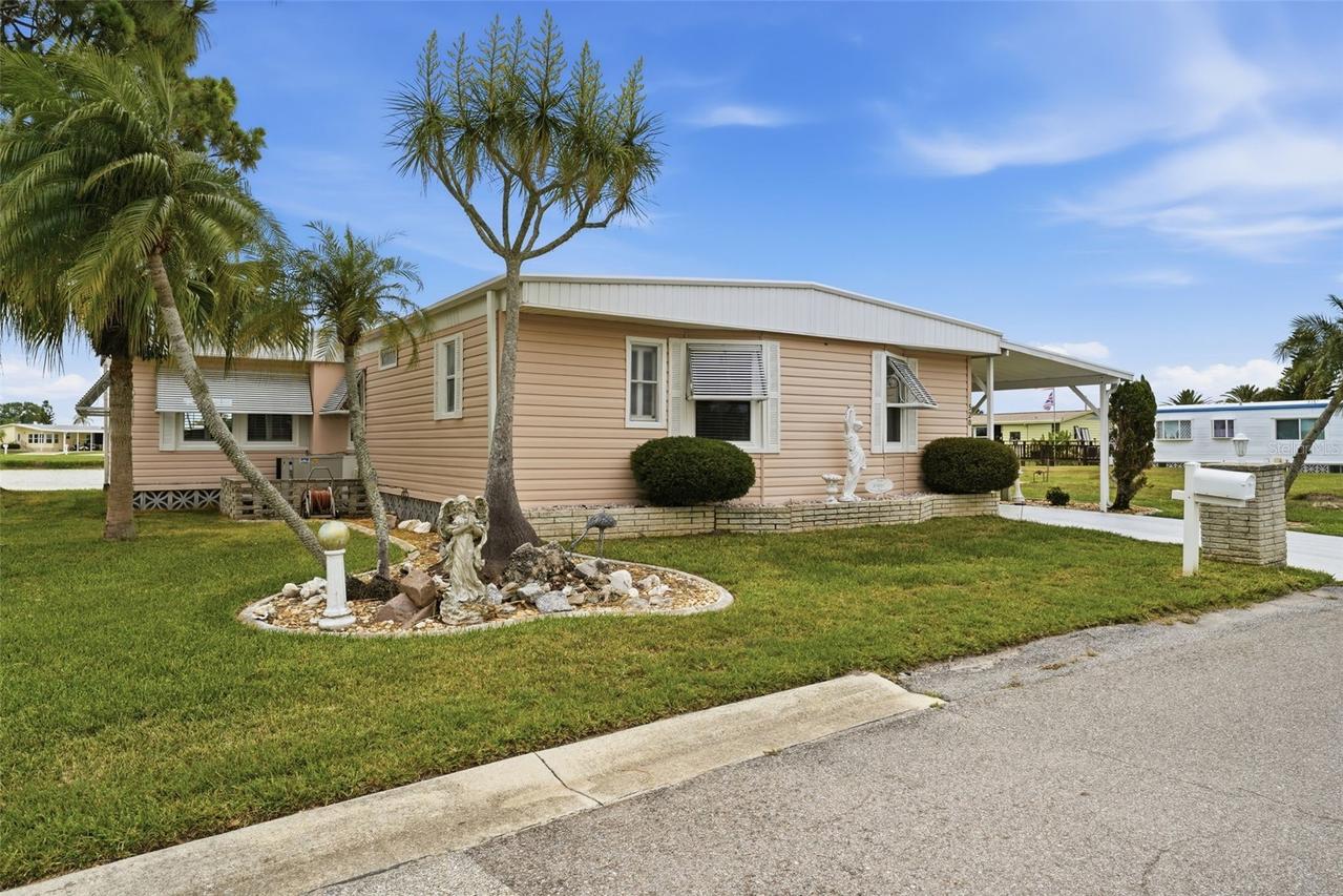 520 Imperial Dr., North Port, FL 34287