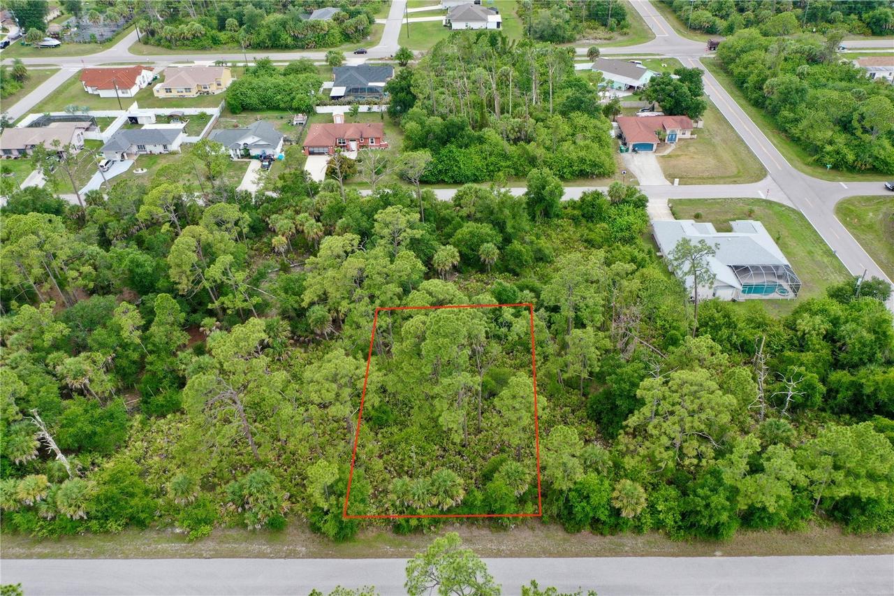3027 Sudbury St., Port Charlotte, FL 33948