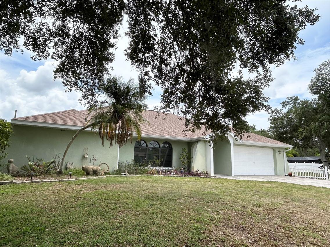 1034 Kensington St., Port Charlotte, FL 33952