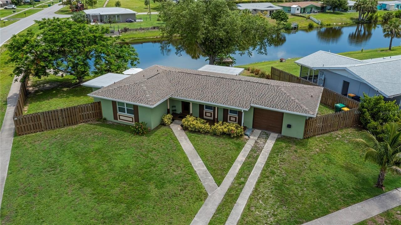 21539 Gladis Ave., Port Charlotte, FL 33952