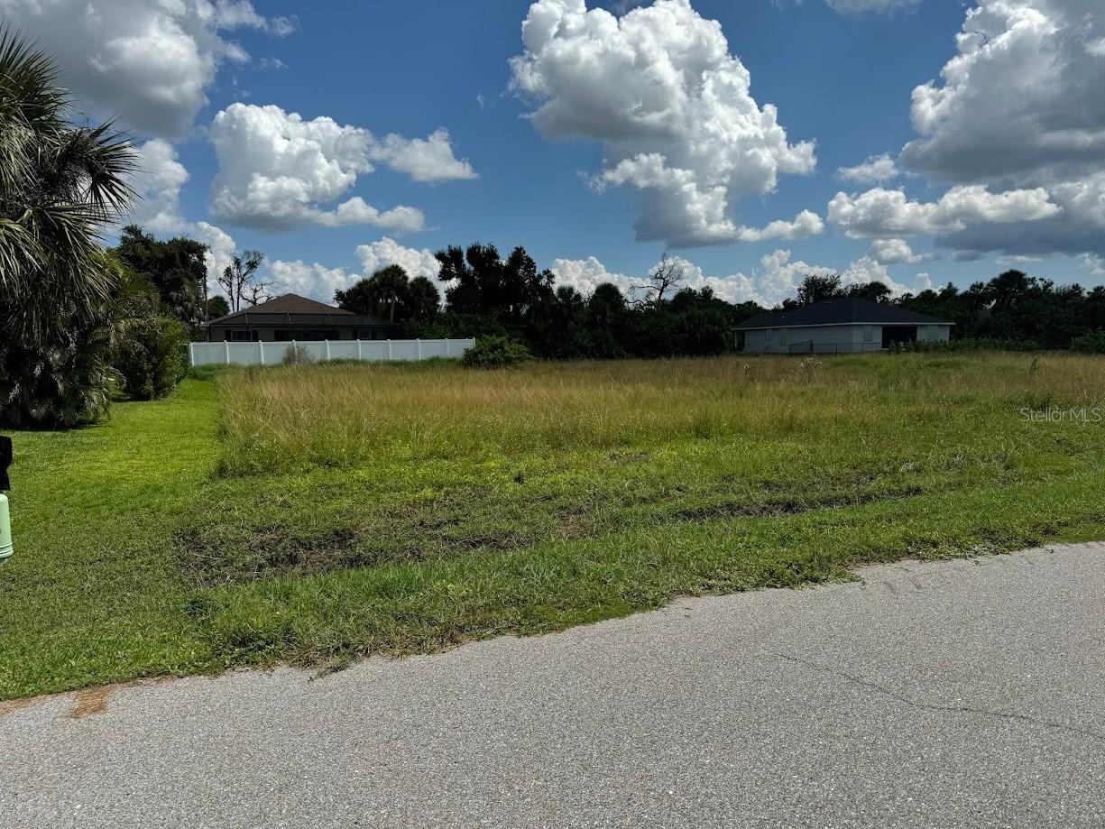 139 Sesame Rd., Rotonda West, FL 33947