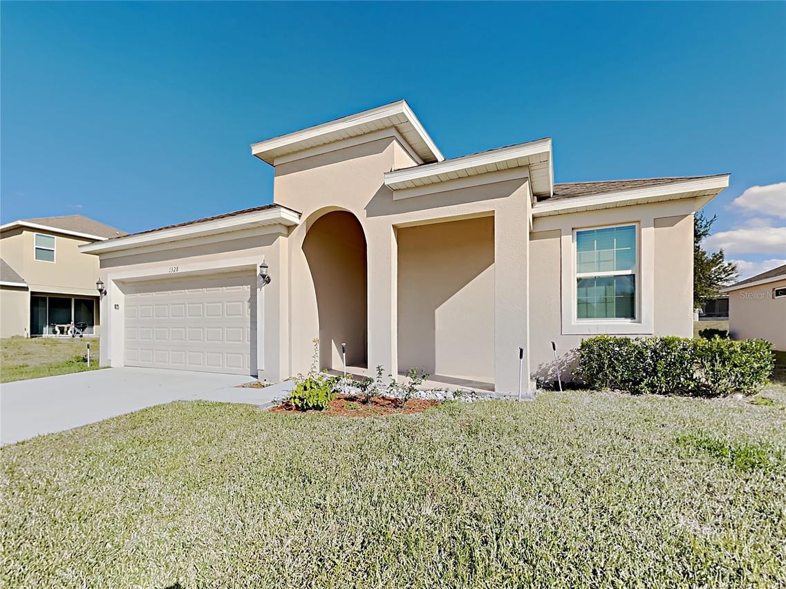 1328 Aroniminik Dr., Mount Dora, FL 32757