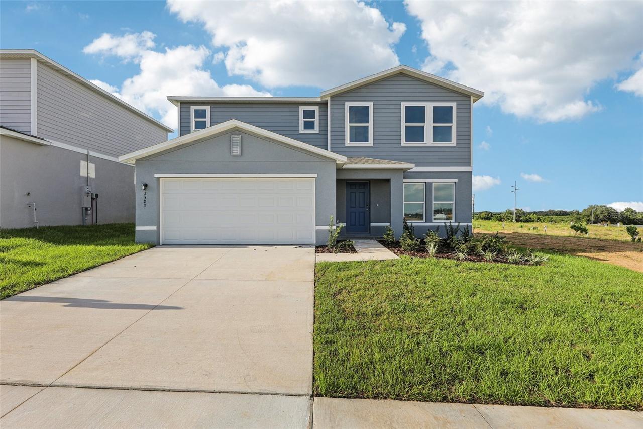 3221 Warwick Pl., Haines City, FL 33844