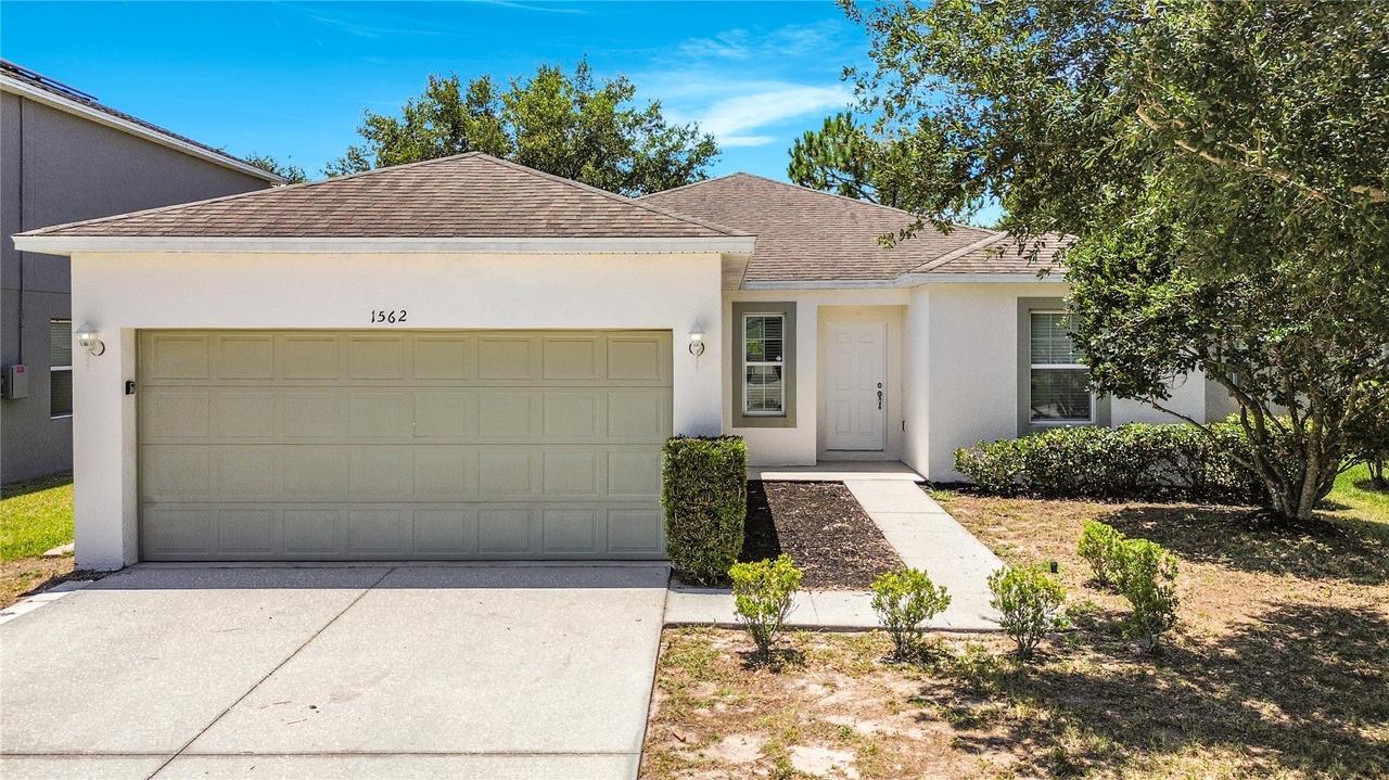 1562 Tamarind Rd., Davenport, FL 33896
