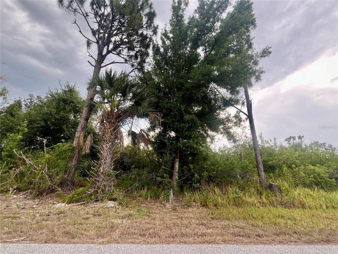 7370 Sioux St., Port Charlotte, FL 33981