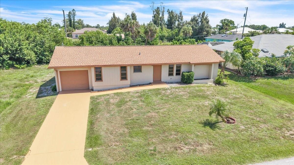 528 Magnolia Ave., Port Charlotte, FL 33952