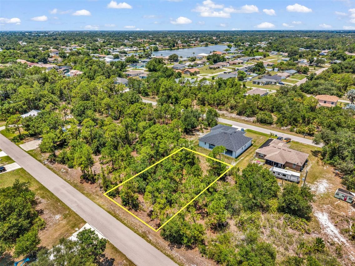 325 Wyler St., Port Charlotte, FL 33954