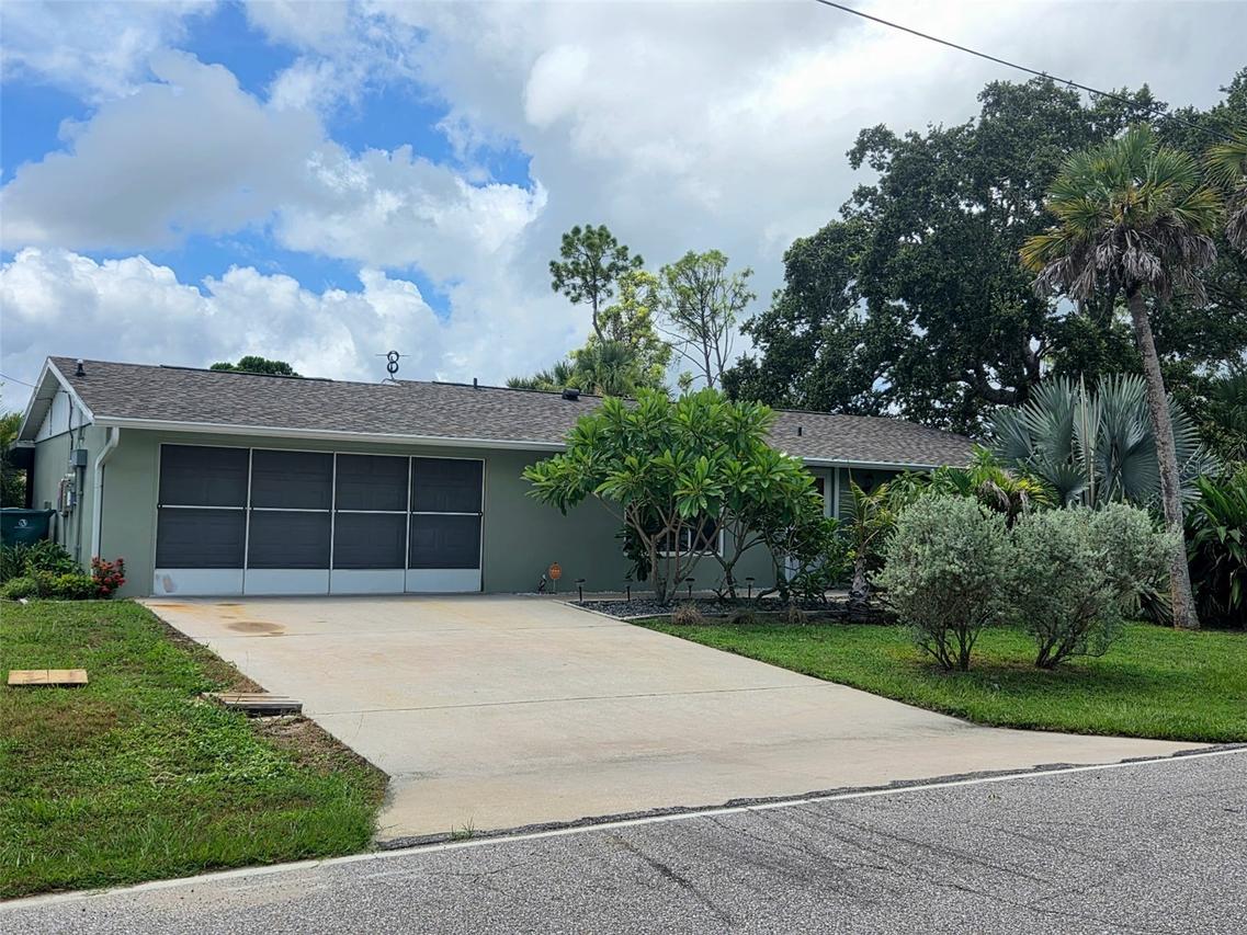 21239 Cottonwood Ave., Port Charlotte, FL 33952