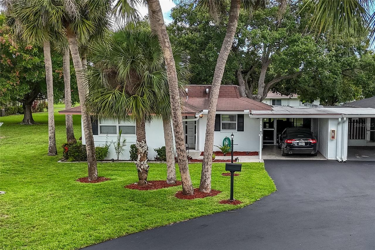 531 Pangola Dr., North Fort Myers, FL 33903