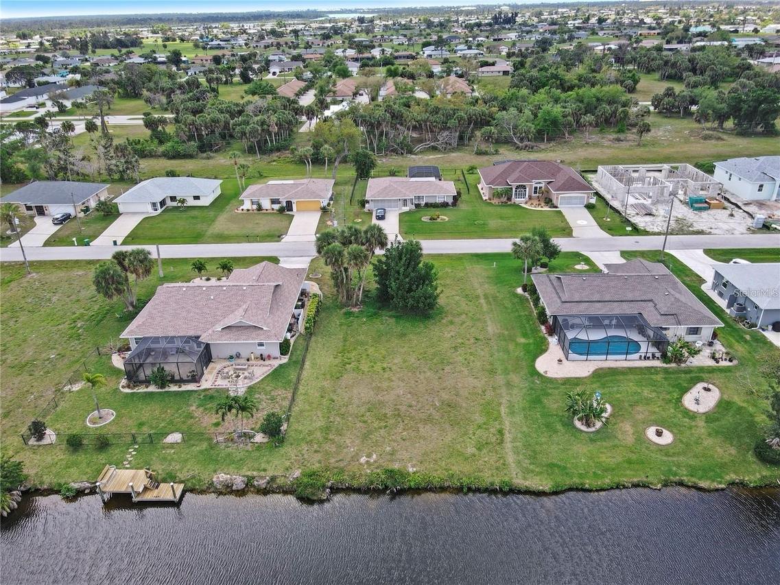 82 Mark Twain Ln., Rotonda West, FL 33947