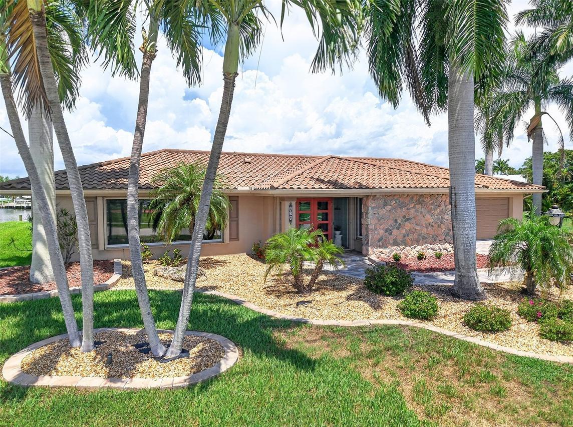 359 Bal Harbor Blvd., Punta Gorda, FL 33950