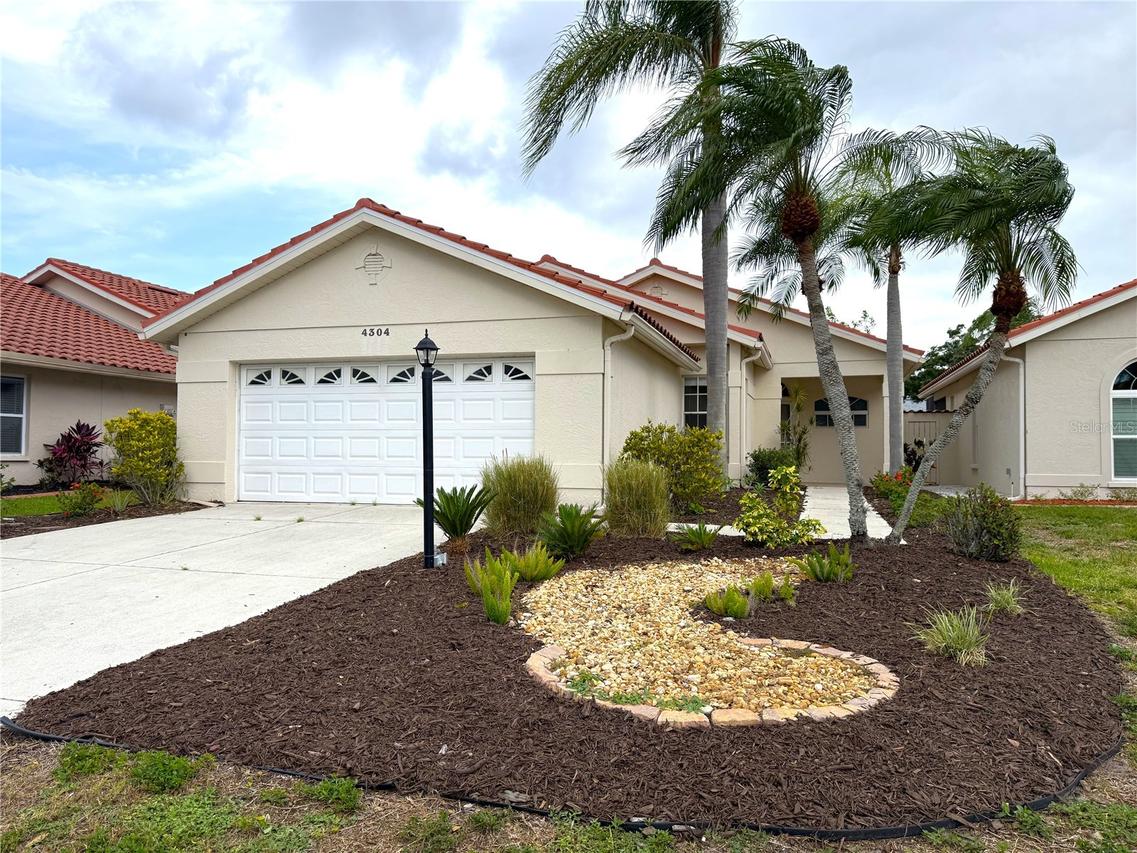 4304 Marcott Cir., Sarasota, FL 34233