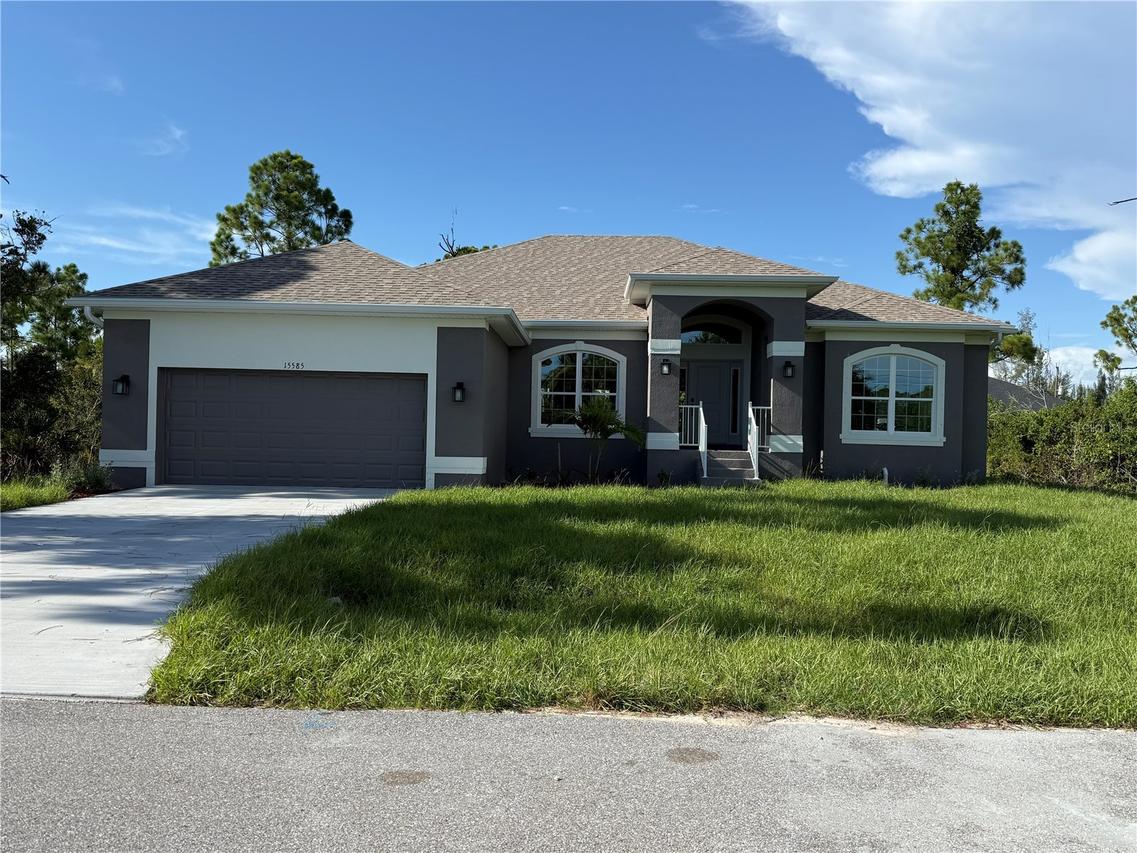 15585 Aldama Cir., Port Charlotte, FL 33981
