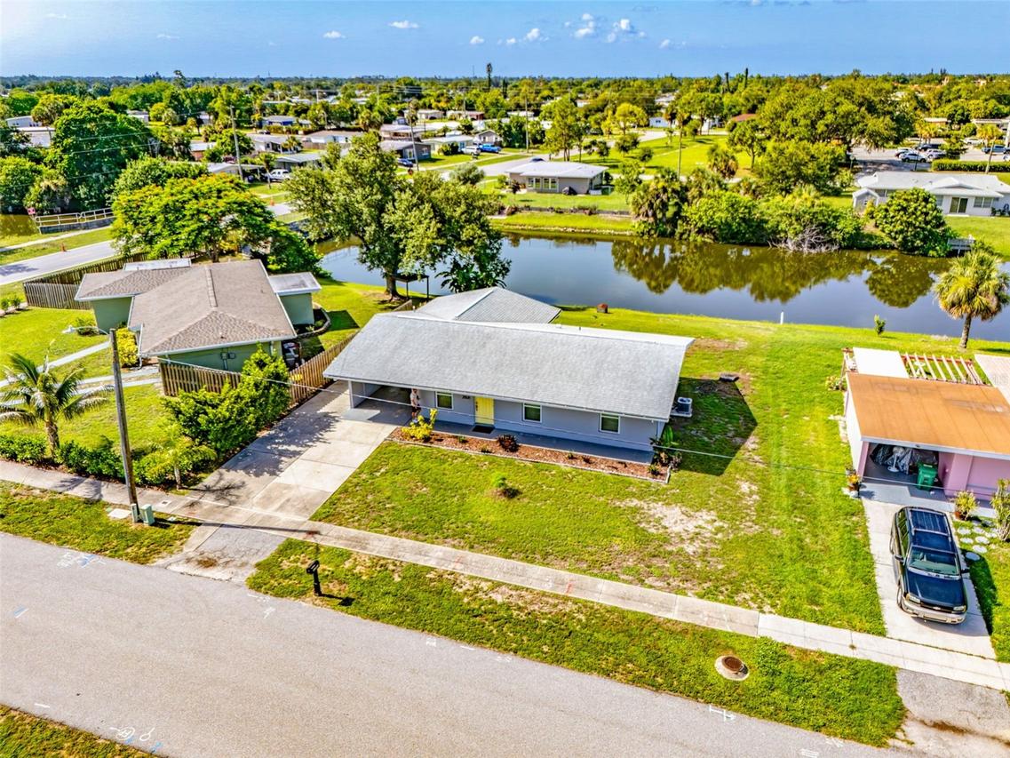 21531 Gladis Ave., Port Charlotte, FL 33952