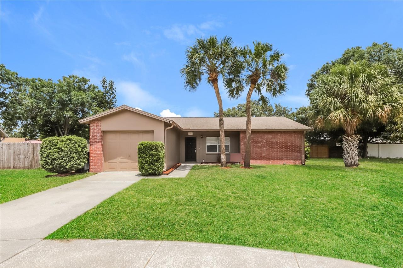 1002 Pinehaven Ct., Brandon, FL 33511