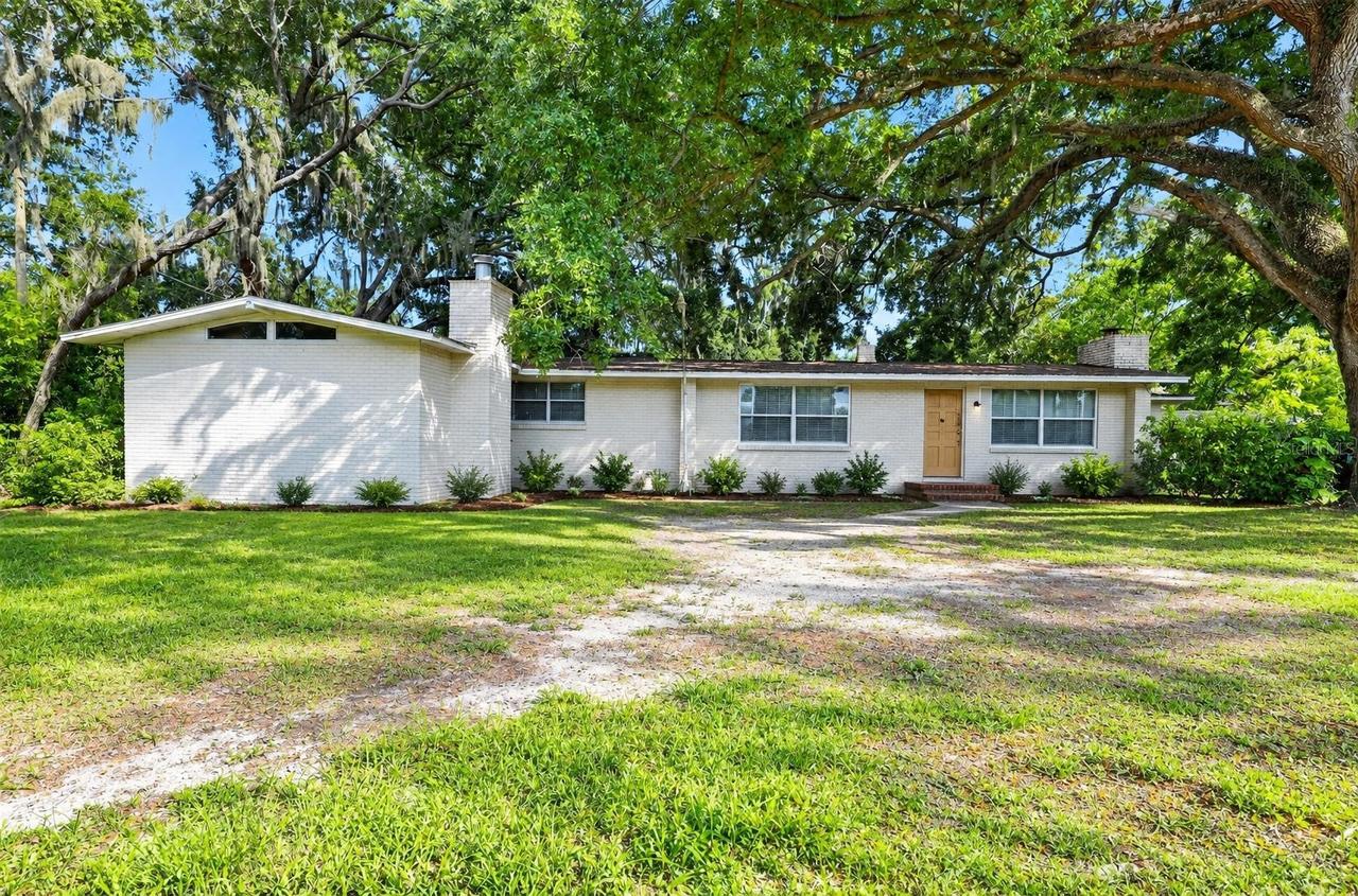 10109 Main St., Thonotosassa, FL 33592