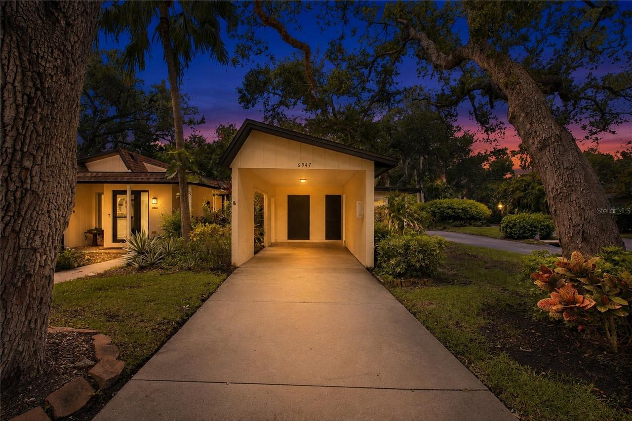 6947 Woodwind Dr. #77, Sarasota, FL 34231