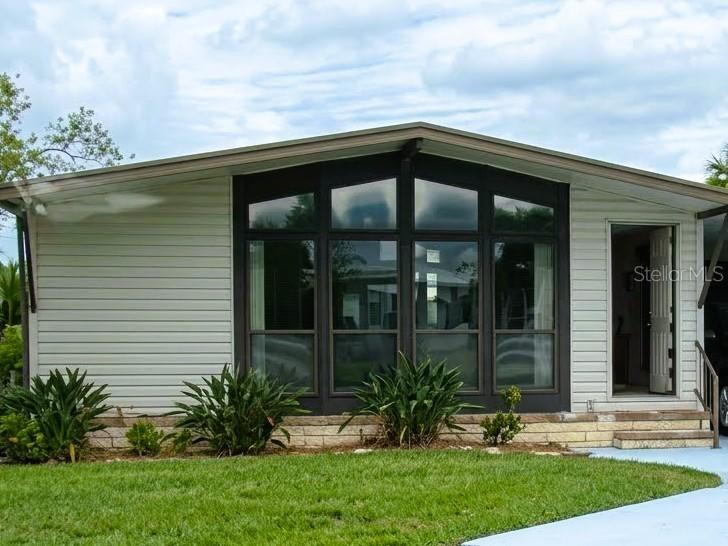 151 Lazy River Rd., North Port, FL 34287