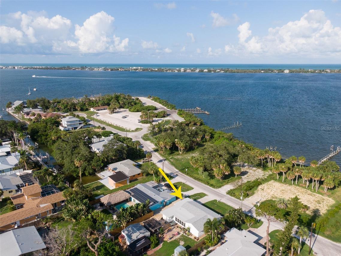 185 Winson Ave., Englewood, FL 34223