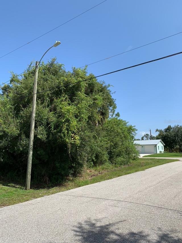 22364 Albany Ave., Port Charlotte, FL 33952