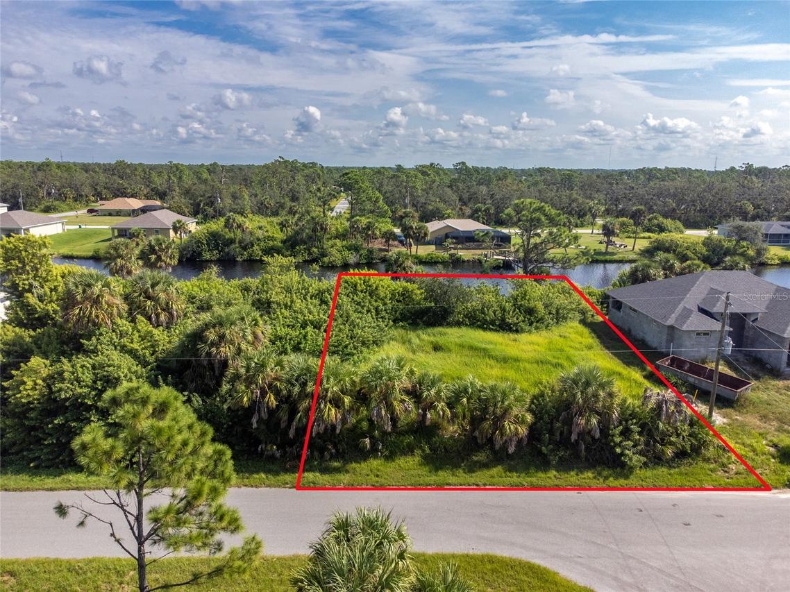 2162 Doolittle Ln., Port Charlotte, FL 33953