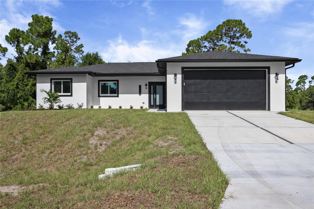 828 Genoa Ave., Lehigh Acres, FL 33974