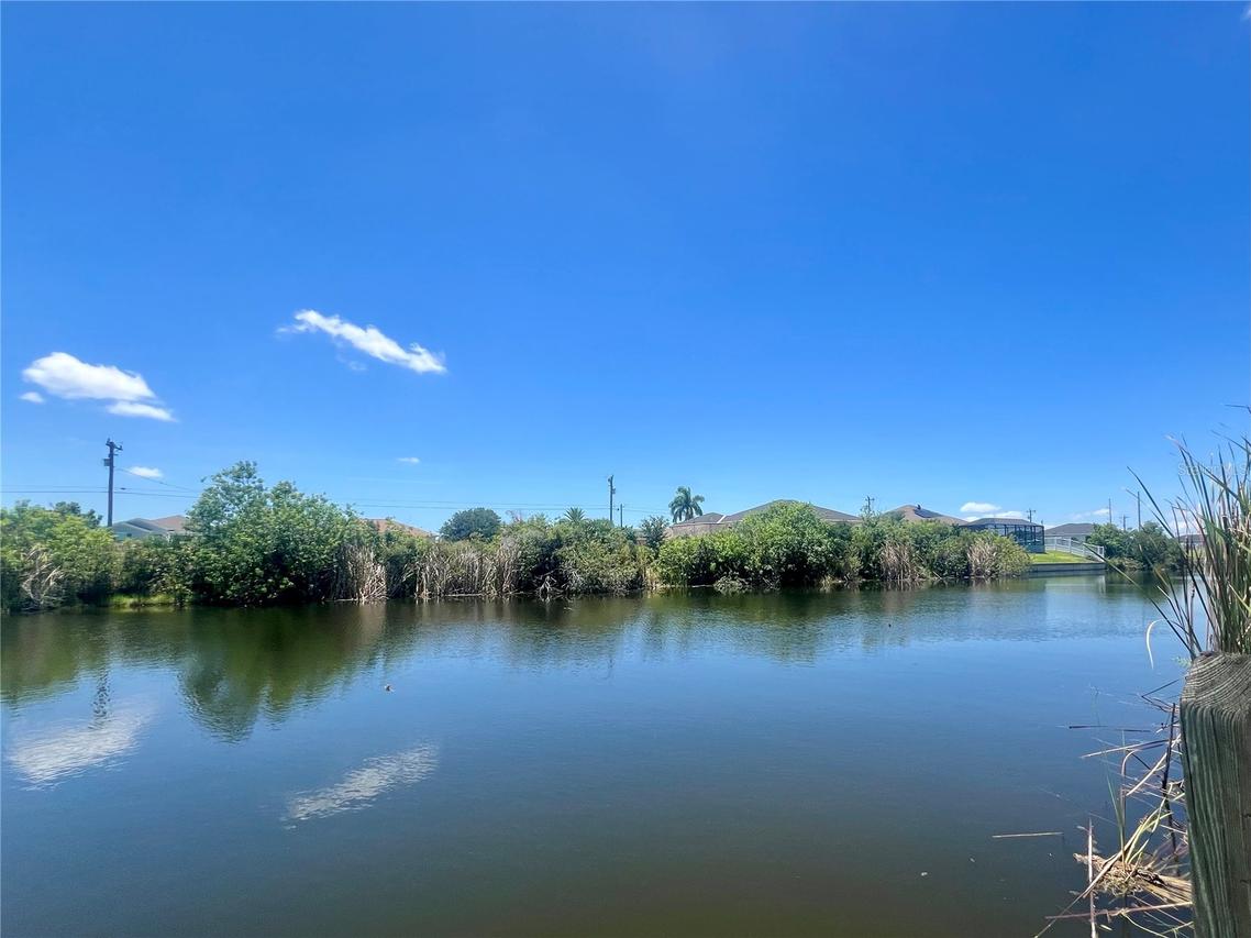 2208 NE 6th Ave., Cape Coral, FL 33909