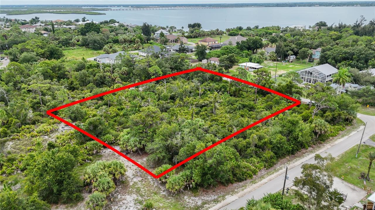 1910 Banana St., Port Charlotte, FL 33980