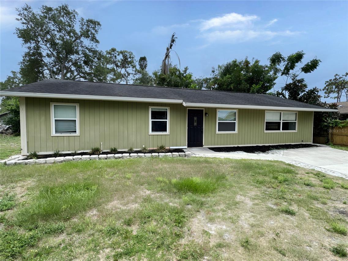 4710 Hoxie Ln., Sarasota, FL 34233
