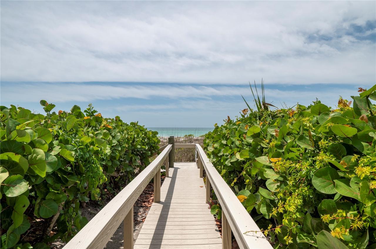 2675 Gulf Of Mexico Dr. #204, Longboat Key, FL 34228